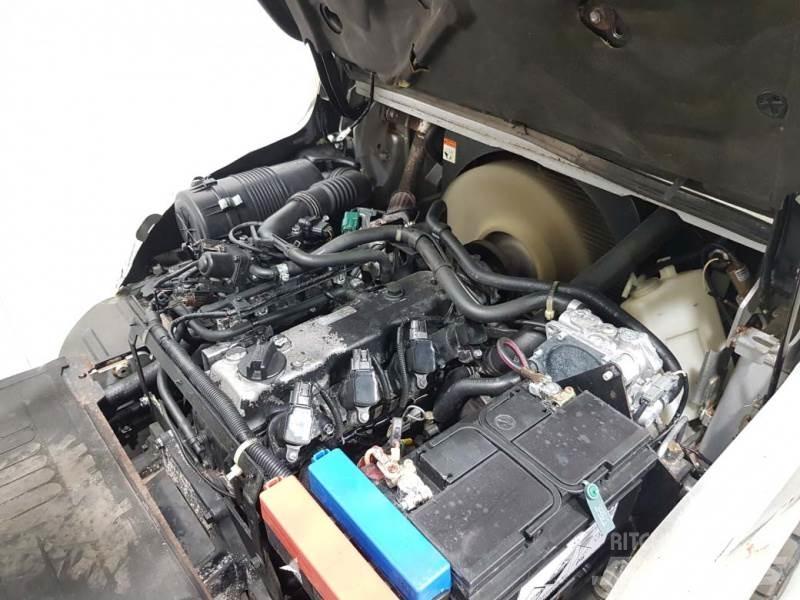 Nissan UG1F2A35DU LPG (dujiniai) krautuvai