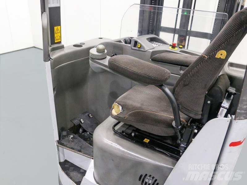 Nissan UNS161 Šakiniai krautuvai su prailgintu keltuvu