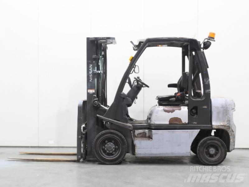 Nissan Y1D2A25Q Dyzeliniai krautuvai