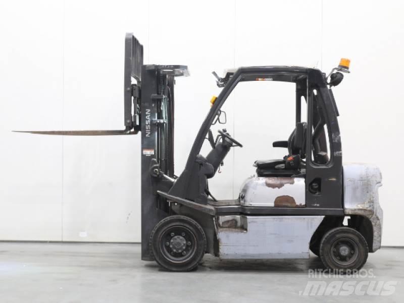 Nissan Y1D2A25Q Dyzeliniai krautuvai