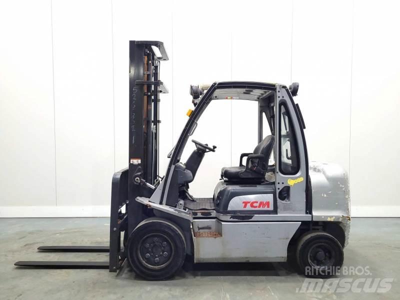 Nissan YG1D2A32H Dyzeliniai krautuvai
