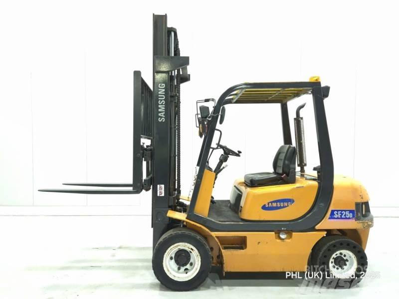 Samsung SF25D Dyzeliniai krautuvai