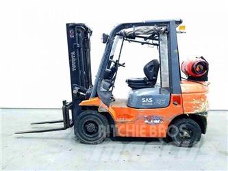 Toyota 42-7FGF25 LPG (dujiniai) krautuvai