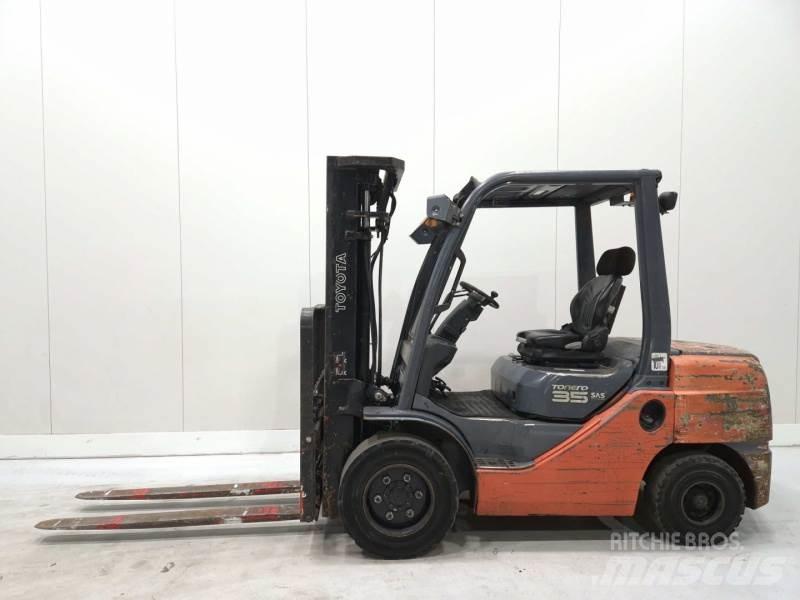 Toyota 52-8FDJF35 Dyzeliniai krautuvai