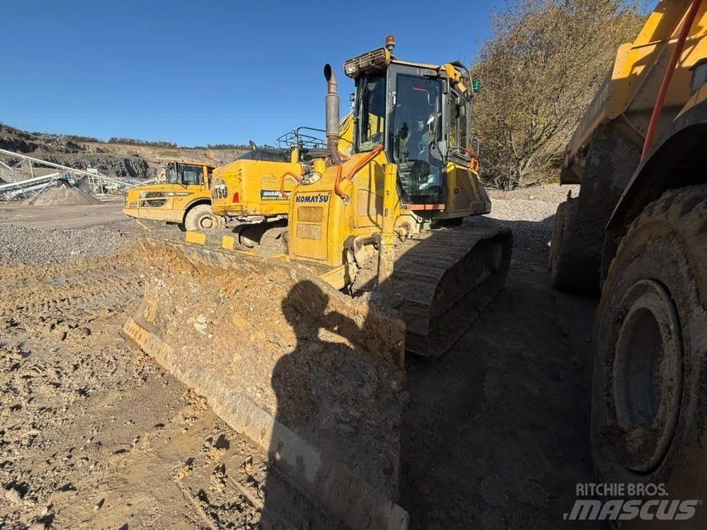 Komatsu D51PX Vikšriniai buldozeriai