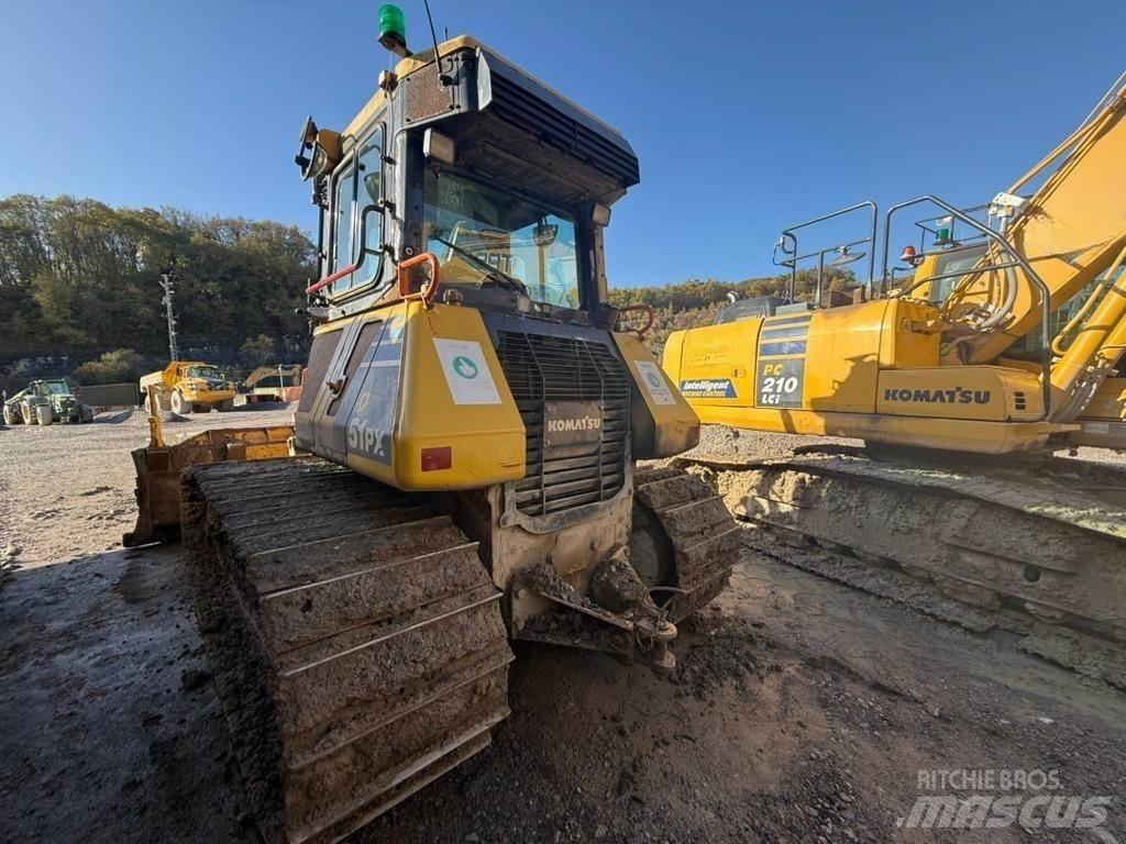 Komatsu D51PX Vikšriniai buldozeriai