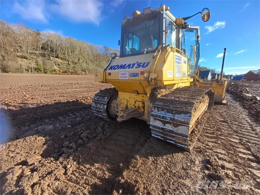 Komatsu D65PX-17 Vikšriniai buldozeriai