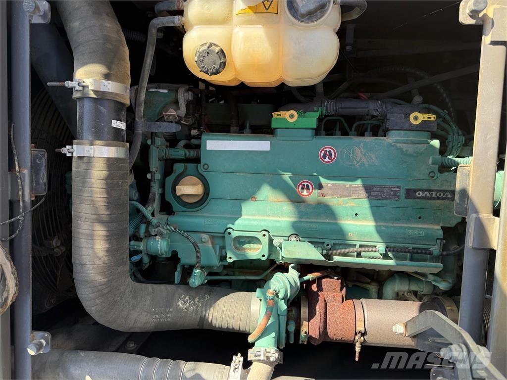 Volvo EC220EL Vikšriniai ekskavatoriai