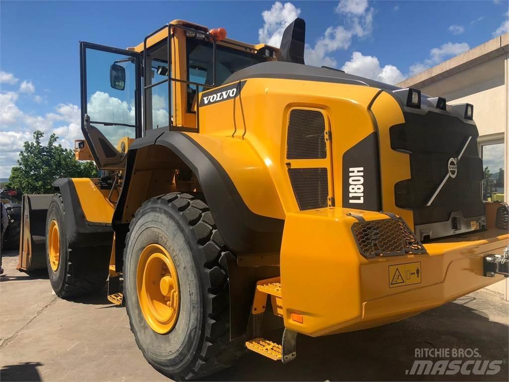 Volvo L180H Naudoti ratiniai krautuvai