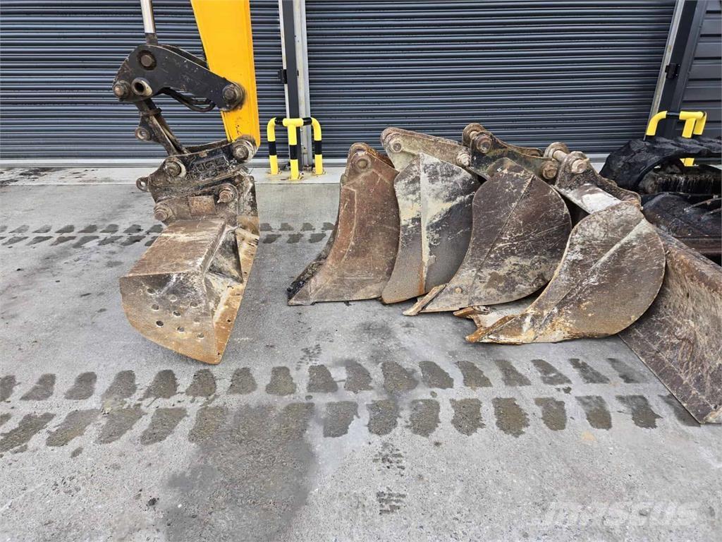 JCB 86C-1 Vidutinės galios ekskavatoriai 7-12 t