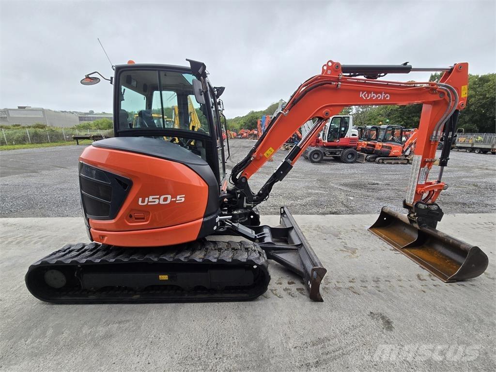 Kubota U50-5 Vidutinės galios ekskavatoriai 7-12 t