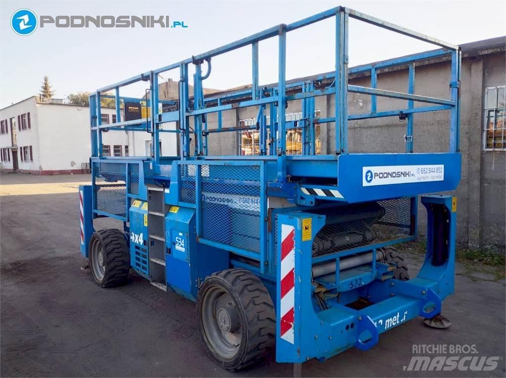 Genie 3390 Žirkliniai keltuvai