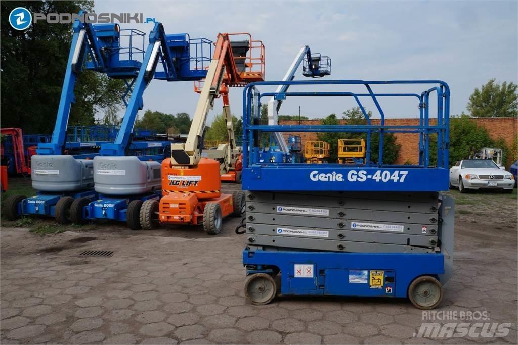 Genie 4047 Žirkliniai keltuvai