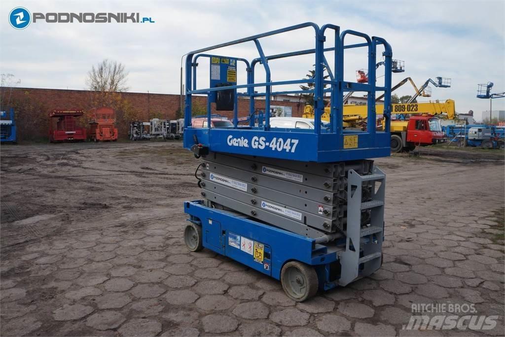 Genie 4047 Žirkliniai keltuvai