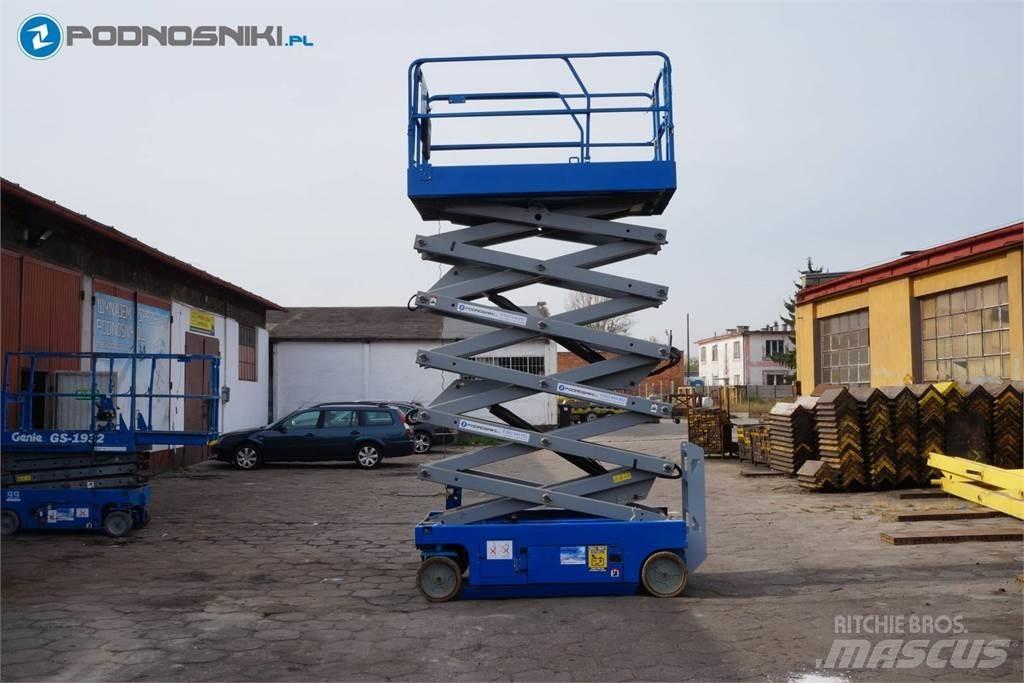 Genie 4047 Žirkliniai keltuvai