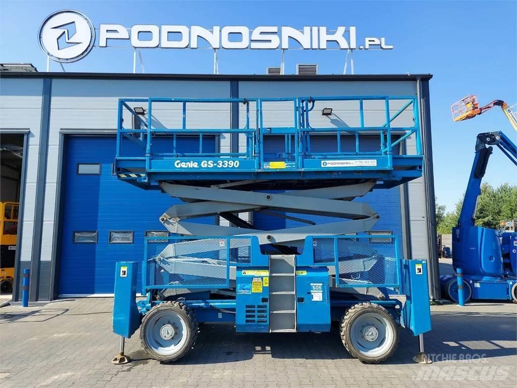 Genie GS-3390 Žirkliniai keltuvai