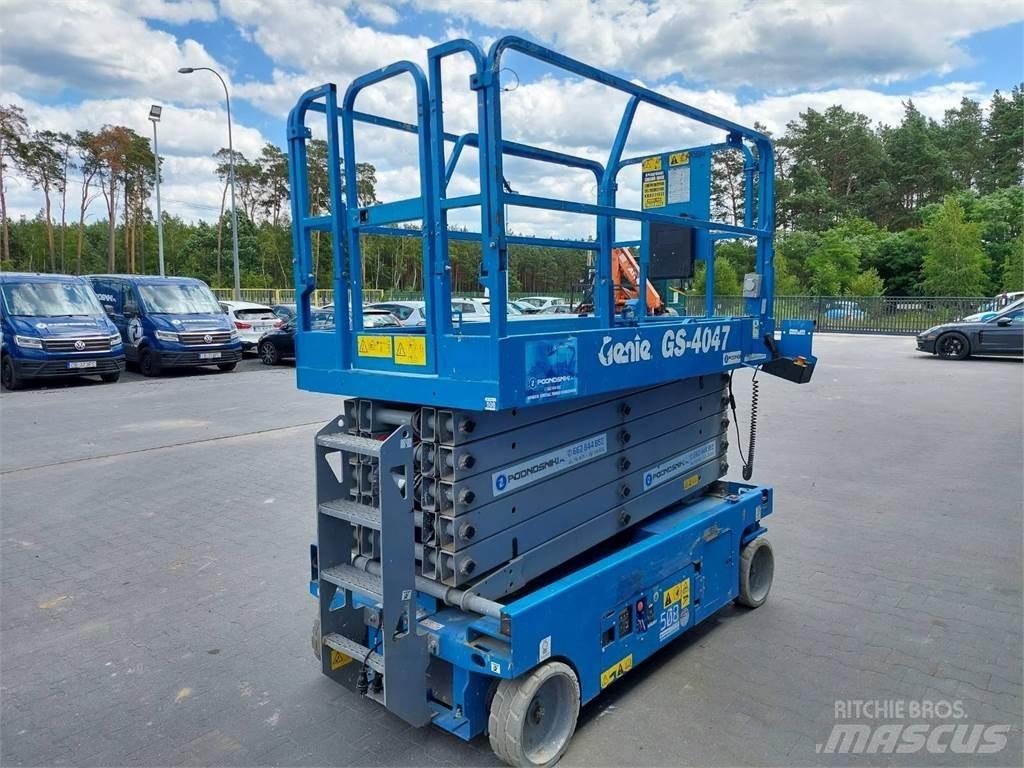 Genie GS-4047 Žirkliniai keltuvai