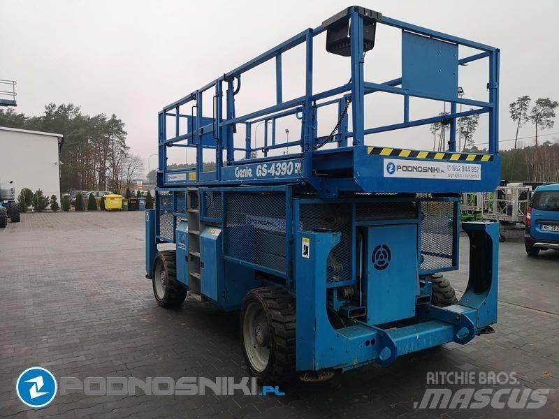 Genie GS-4390 Žirkliniai keltuvai