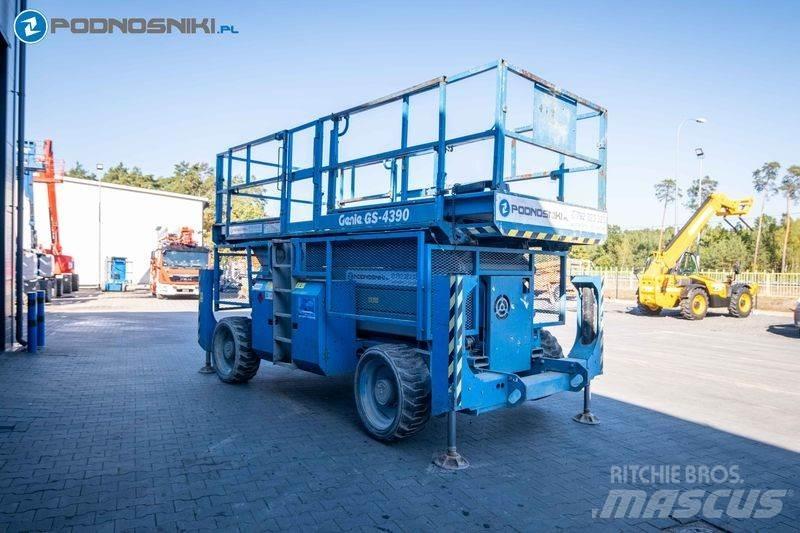 Genie GS-4390 Žirkliniai keltuvai