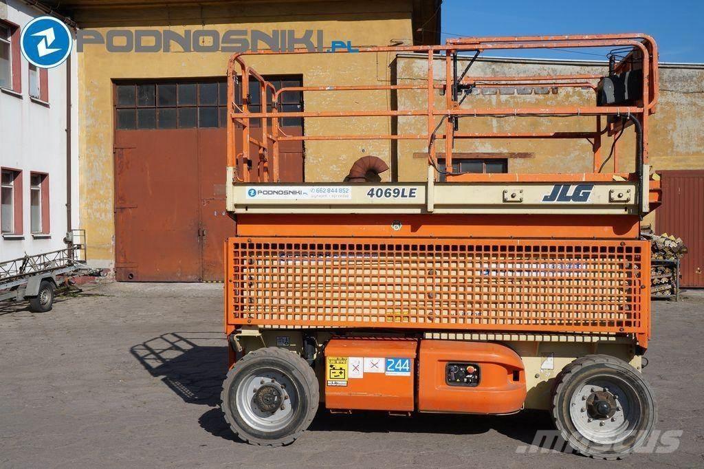 JLG 4069 Žirkliniai keltuvai