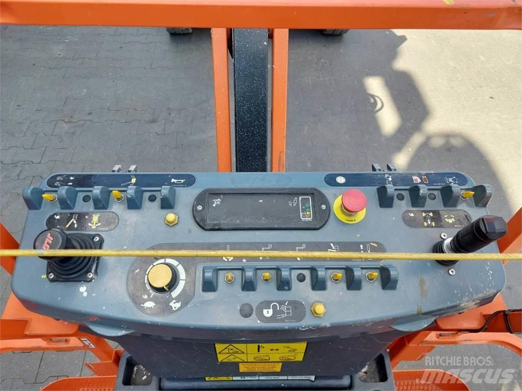 JLG E450AJ Alkūniniai keltuvai