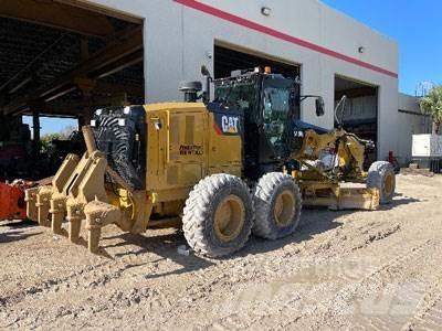 CAT 140M3 Greideriai