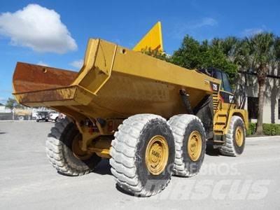 CAT 725 Karjeriniai savivarčiai