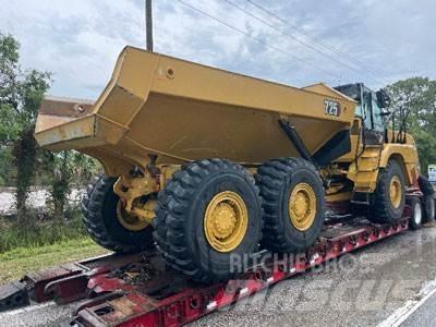 CAT 725 04A Karjeriniai savivarčiai