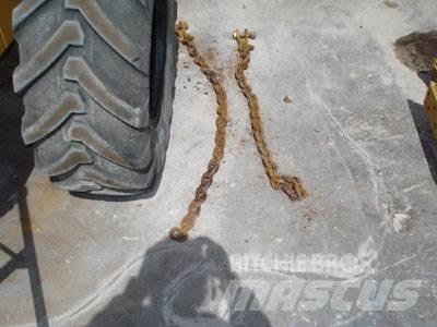 CAT 740 Tailgate Kiti naudoti statybos komponentai