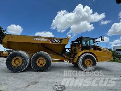 CAT 745-04A Karjeriniai savivarčiai