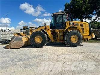 CAT 980M Naudoti ratiniai krautuvai