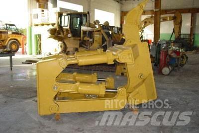 CAT D8T /D8R Ripper, S/S Kiti naudoti statybos komponentai