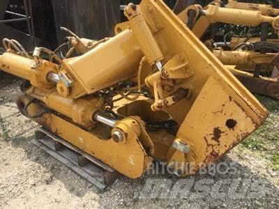 CAT D8T Ripper, S/S Kiti naudoti statybos komponentai