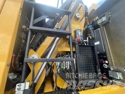 CAT MH3026 Atliekų / pramoniniai krautuvai