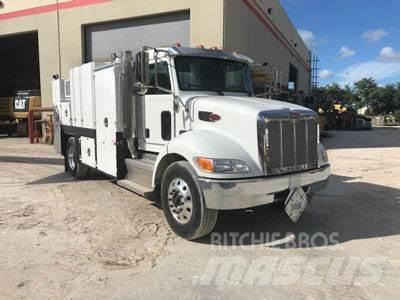 Peterbilt 537 4X2 - NEW Kita