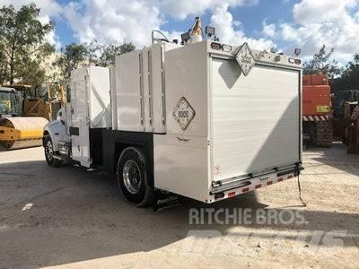 Peterbilt 537 4X2 - NEW Kita