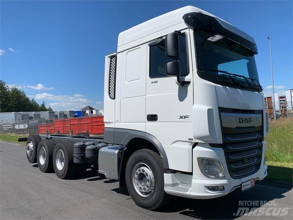 DAF XF 430 8x4*4 Važiuoklė su kabina