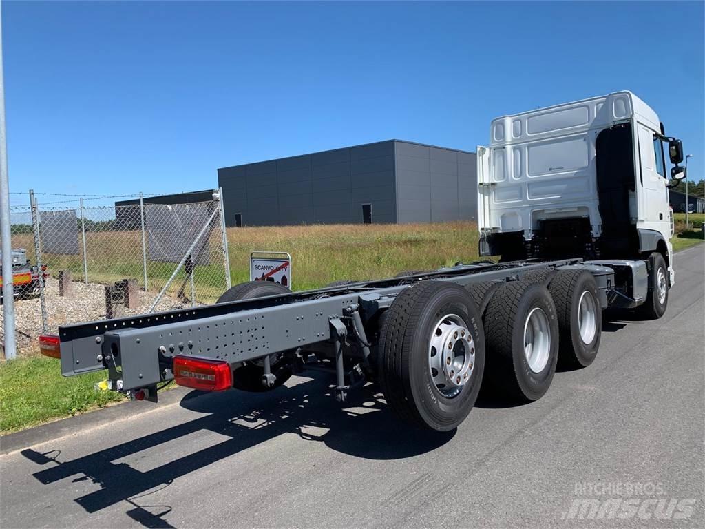 DAF XF 430 8x4*4 Važiuoklė su kabina