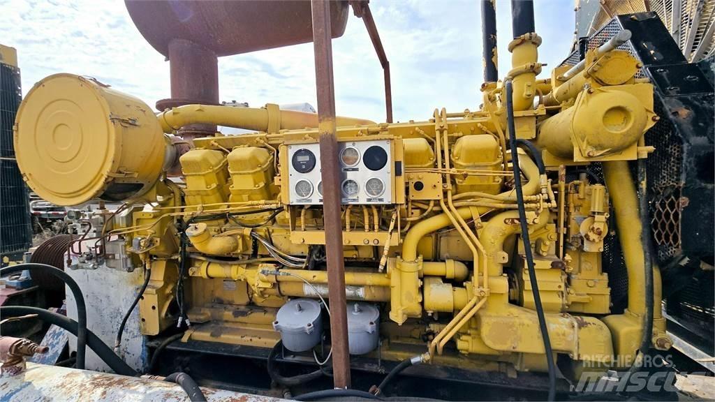 CAT 3512D Statyba - Kita
