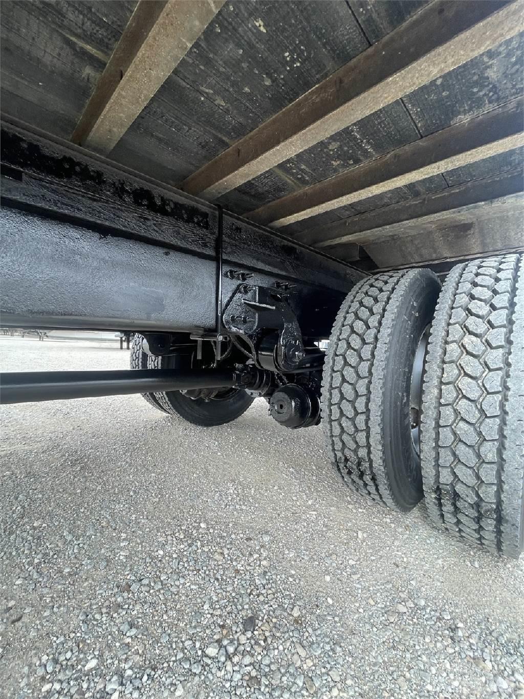 Hino 268 Sunkvežimiai su dengtu kėbulu