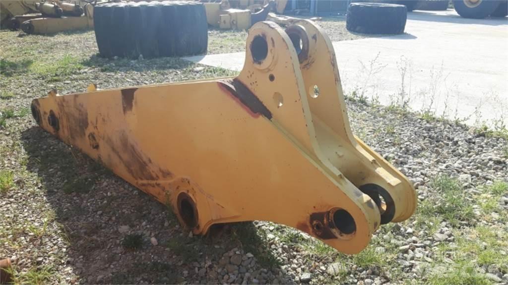 CAT 231D Važiuoklė ir suspensija