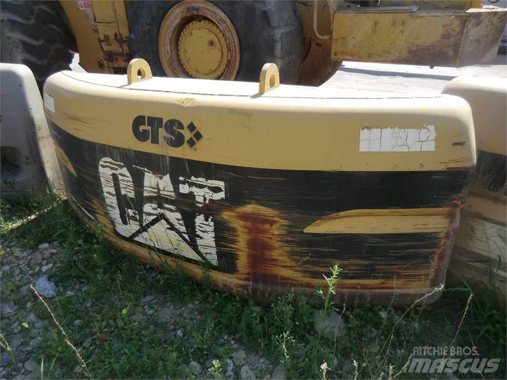 CAT 317B Važiuoklė ir suspensija
