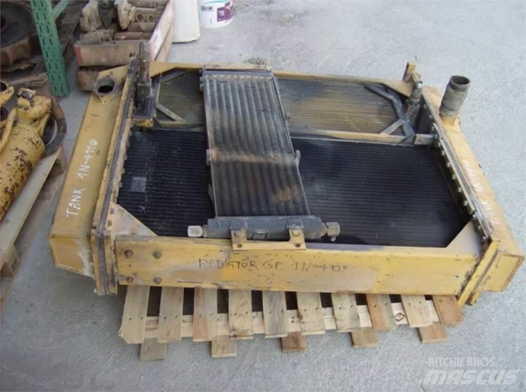 CAT 735 Statyba - Kita