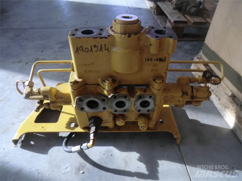 CAT 735 Statyba - Kita