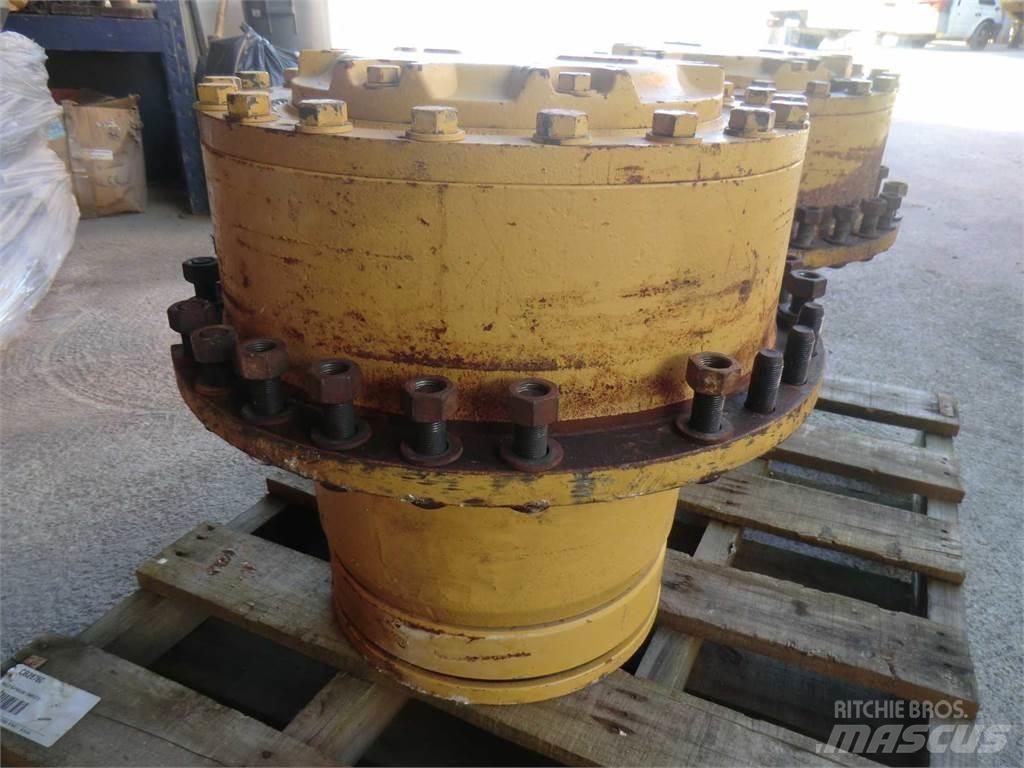 CAT 735 Statyba - Kita
