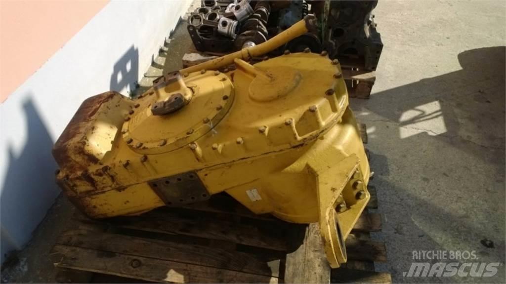 CAT 735 Statyba - Kita