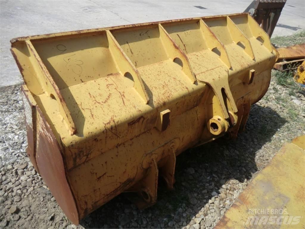 CAT 943 Statyba - Kita
