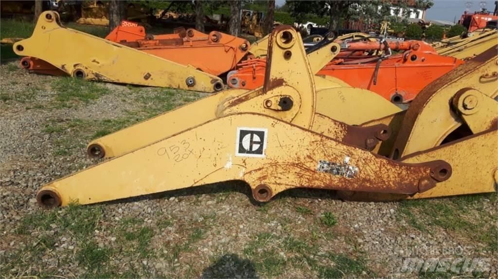 CAT 953 Važiuoklė ir suspensija