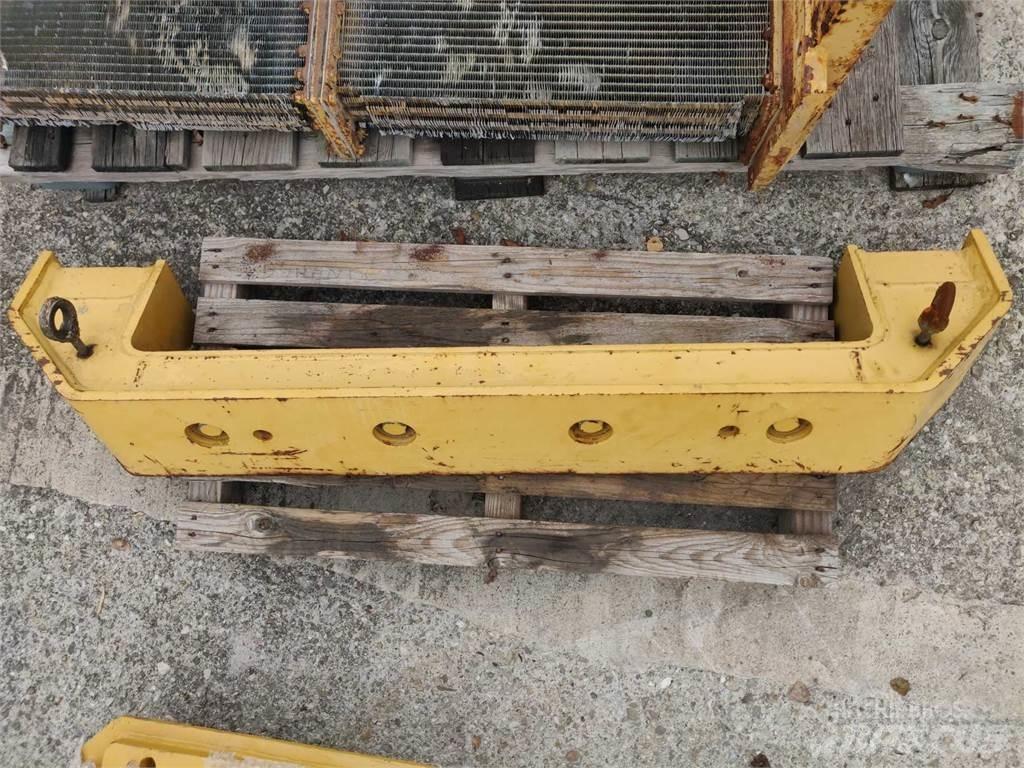 CAT 953C Važiuoklė ir suspensija