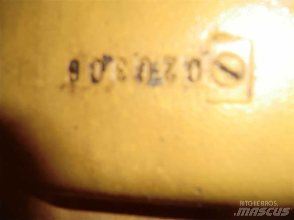 CAT 953C Statyba - Kita
